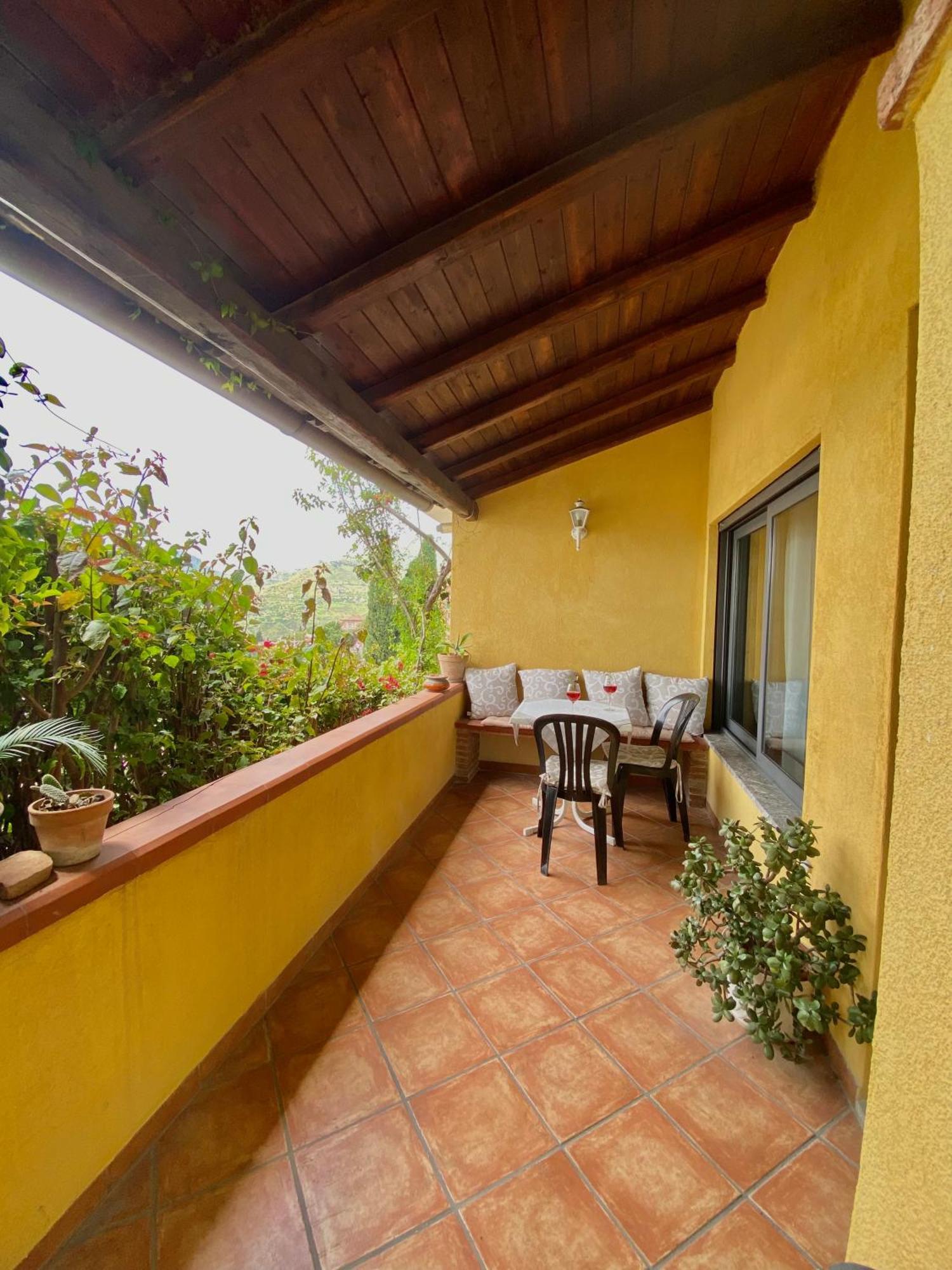 Bellavista Apartments Taormina Buitenkant foto